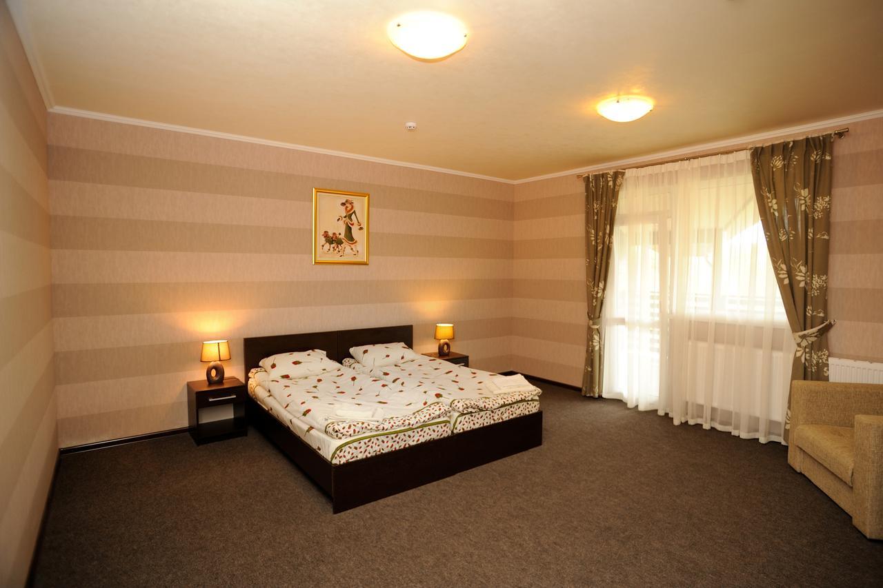 Hotel Vulyk Duliby Ngoại thất bức ảnh
